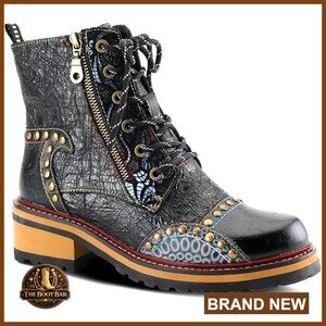 Leather Ankle Booties with Faux Fur Lining, Lace Up and Zipper Closure